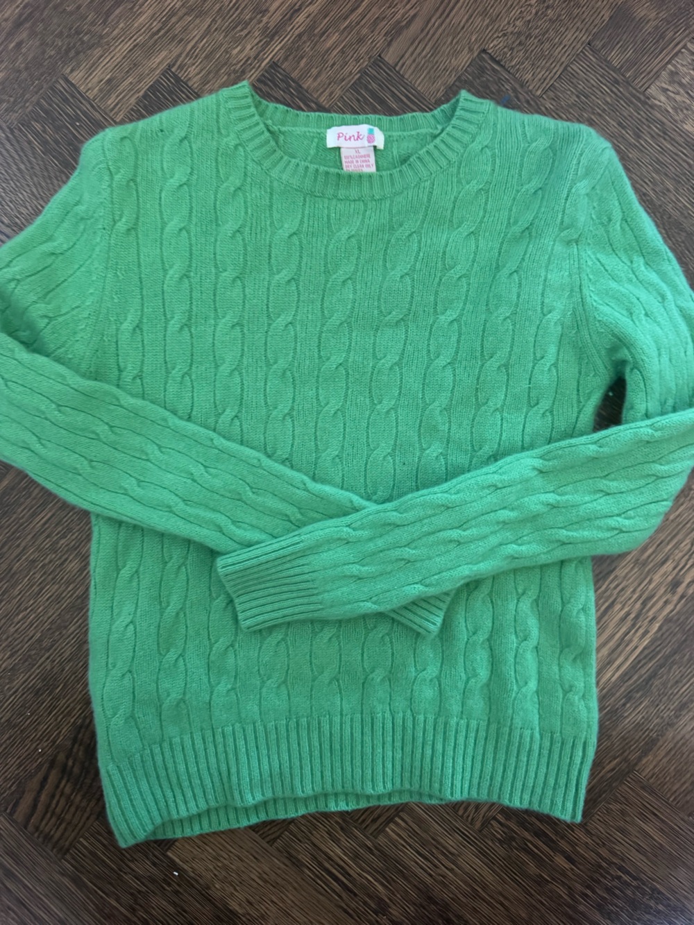 Pink Pineapple Cable Knit Crewneck Cashmere Sweater Shrunk in Bright Green